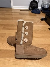 UGG Women's Brown Suede Leather Size 7 Good Condition Boots