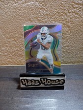 2023 Panini Select Club Level Jaylen Waddle #257 Green and Yellow Prizm Die Cut