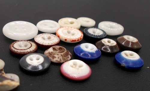 Antique China Glass Buttons Inkwell Ringer Mottled Luster Piecrust Card 50 pcs - Picture 4 of 11