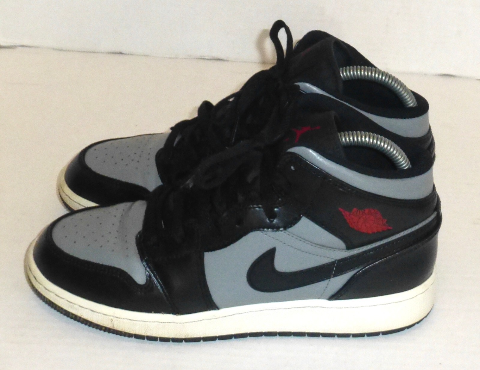 Nike Air Jordan 1 Mid GS Youth Boys Shadow Red Shoes Size: 6.5Y 554725-096 READ thumbnail 3