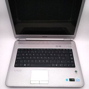 SONY VAIO PCG 91311M mit intel i5 prozessor 17,3 EUR 89,00 - PicClick DE