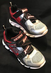 skechers silver sneakers