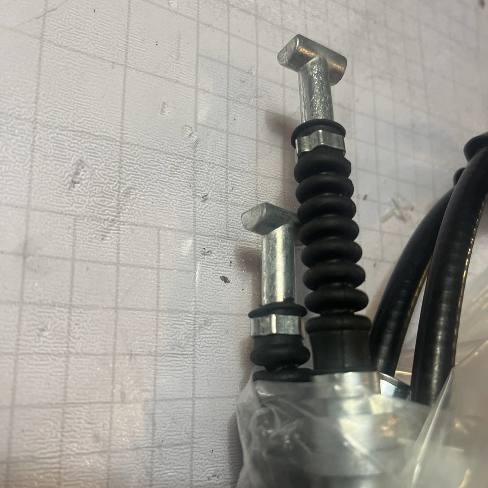 Cable de freno de estacionamiento trasero derecho o derecho Ford Fusion Lincoln MKZ Zephyr Mercury tracción delantera OEM Foto 4 de 4