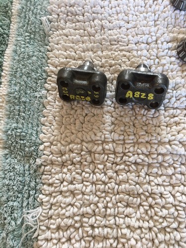Par de pines Jeep Willys Cap y King A828 todos los vehículos 4x4 - Imagen 6 de 9