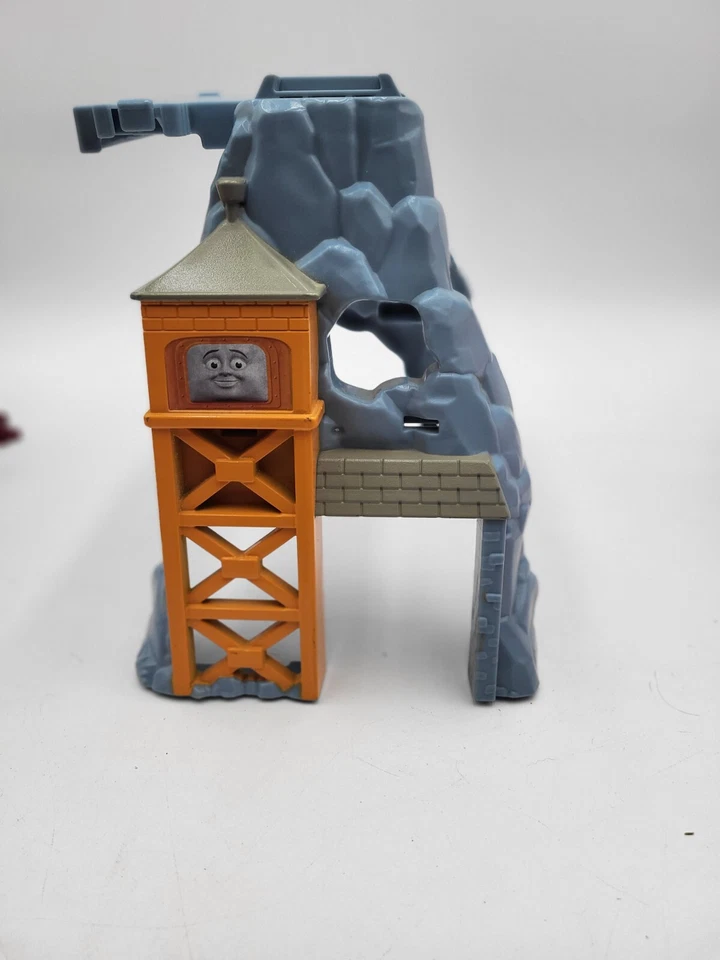 Lg Lot Thomas & Friends TrackMaster Super Station Replacement Parts 80+ Pieces - Image 3 of 4