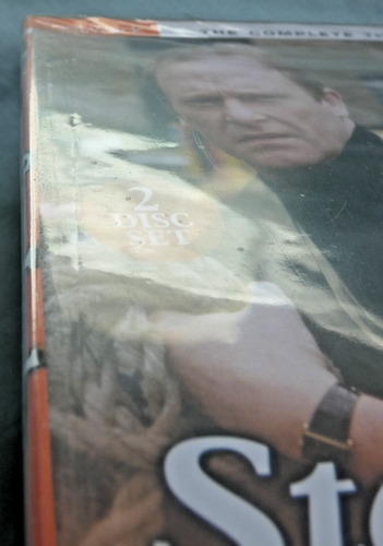 STAY LUCKY - Third Series, Series 3 - DVD - New & Sealed with slight indentation - Picture 3 of 3