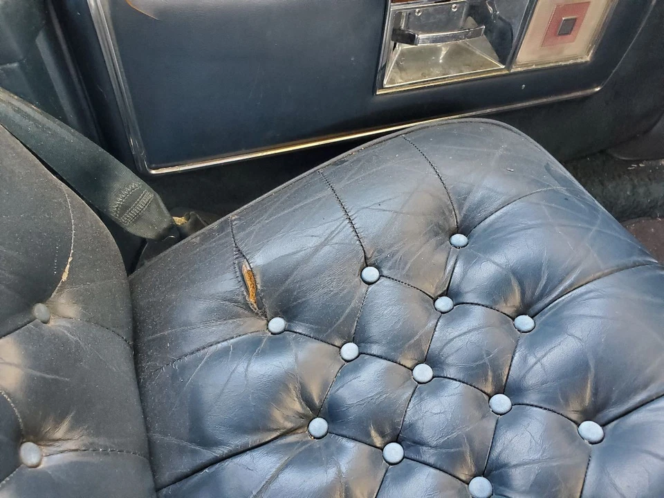 Asiento delantero usado se adapta a: Cadillac Fleetwood 1986 grado C Foto 3 de 4