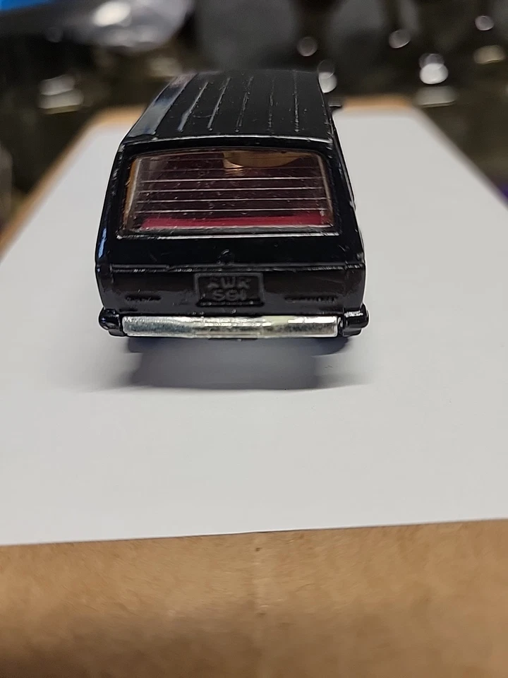 老式火柴盒黑色 1984 年道奇 Caravan Van 滑门 MB-68 1:60 — 第 4/4 张图片