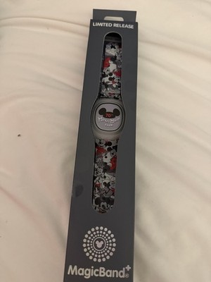 Disney Parks Mickey Mouse Club MagicBand Plus! Unlinked! Limited Release