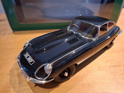 Cult Scale Models 1/18  CML046 Jaguar E Type Coupe Series 2 1968 Dark Blue/Black