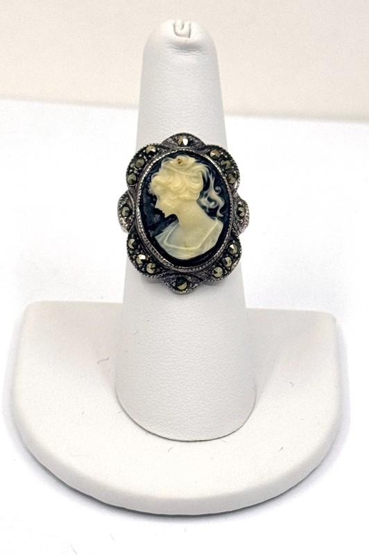 Vintage Sterling Silver Hand Carved Shell Cameo Marcasite Art Deco Ring Size 7
