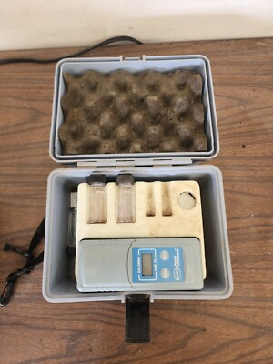 HACH Iron Pocket COLORIMETER Test Kit 46700-22 Iron