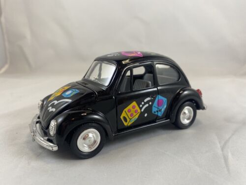 1967 '67 Volkswagen VW Beetle Bug Car Pull-Back Action Toy Black/Dice 1/32 Scale - Foto 1 di 13
