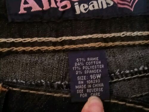 Angels Capri Jeans Size 16W NWT - Picture 3 of 18