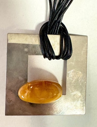 Grande collana Mariusz Gliwinski in argento sterling, ambra e pelle. Nuovo con etichetta - Foto 2 di 8