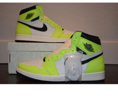 DS 13 Nike Air Jordan 1 Retro High OG Visionaire 555088 702 4 LoSt FoUnD I VoLt