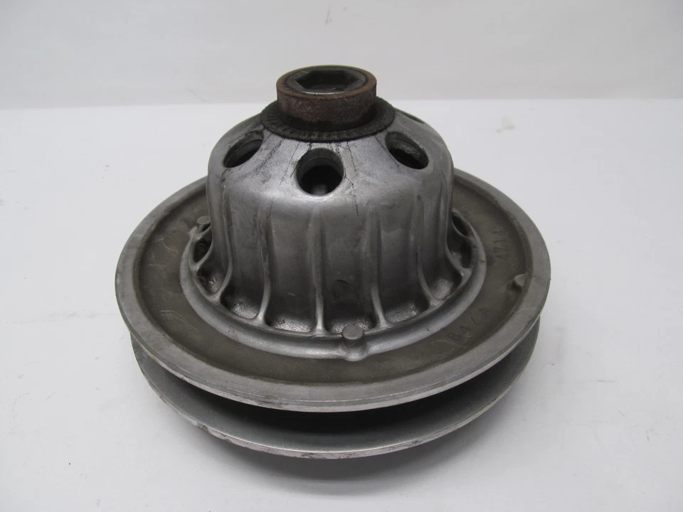 Suzuki Quv620F 2005 embrague motor side by side Foto 3 de 4