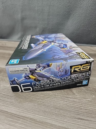 RG #006 FX-550 Skygrasper Launcher/Sword Pack 1/144 Model Kit Bandai Hobby - Picture 7 of 12