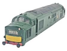Hornby BR Green Class 37 Diesel Locomotive 9H15 OO Gauge Plastic Loco Body Unbox