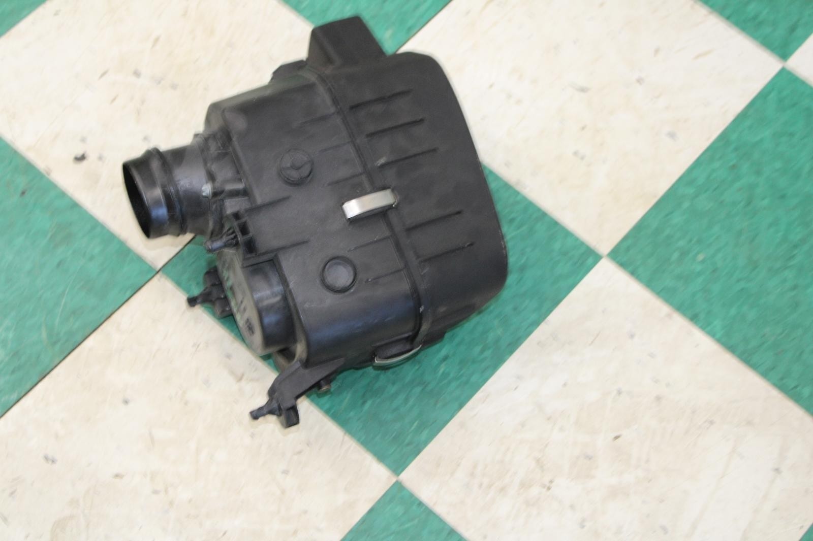 17-24 Ghibli 3.0L Motor Engine Passenger Right RH Air Intake Cleaner Box OEM WTY