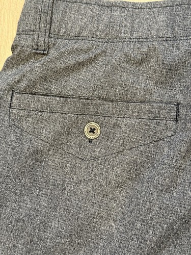 UNDER ARMOUR Men’s HeatGear Chino Shorts 34 (32x10) Dark Gray Loose - Picture 11 of 12