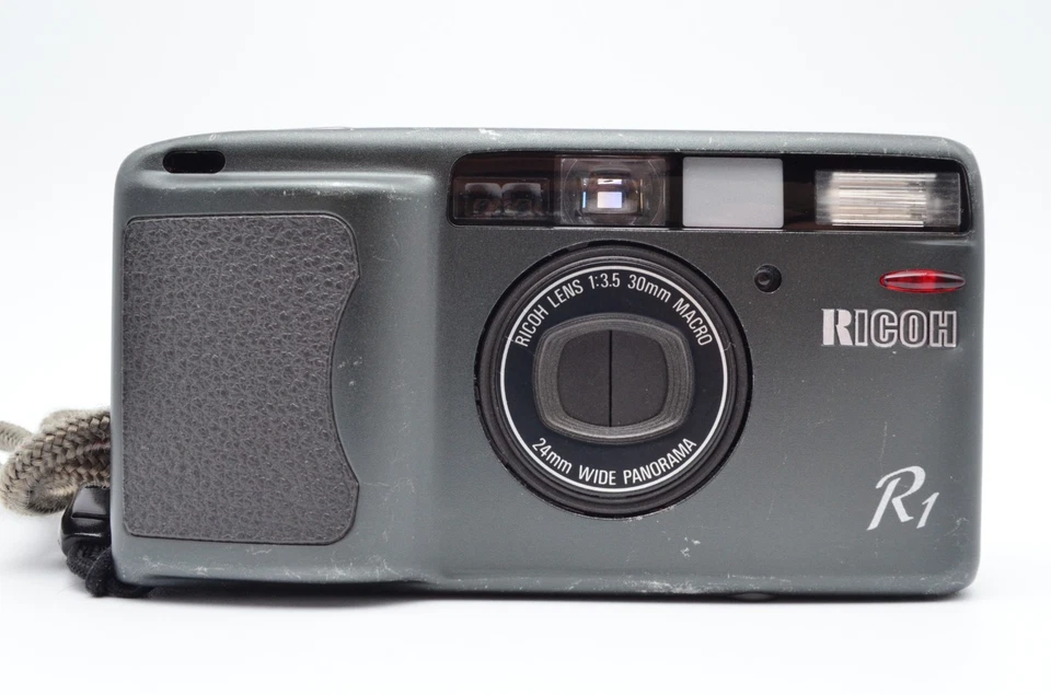 【AS-IS】Ricoh R1 35mm Film Camera Flash Shutter Work LCD NG Body Only From Japan - Image 2 of 4