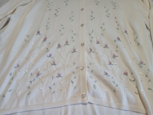Yard Works White Flower Embroidered Extra Large Women's Blouse Button Up - Picture 4 of 7