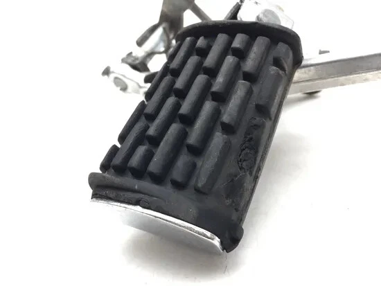 Clavija de pie derecha Yamaha Venture Royale 1985 XVZ1200D 2988A x Foto 2 de 4