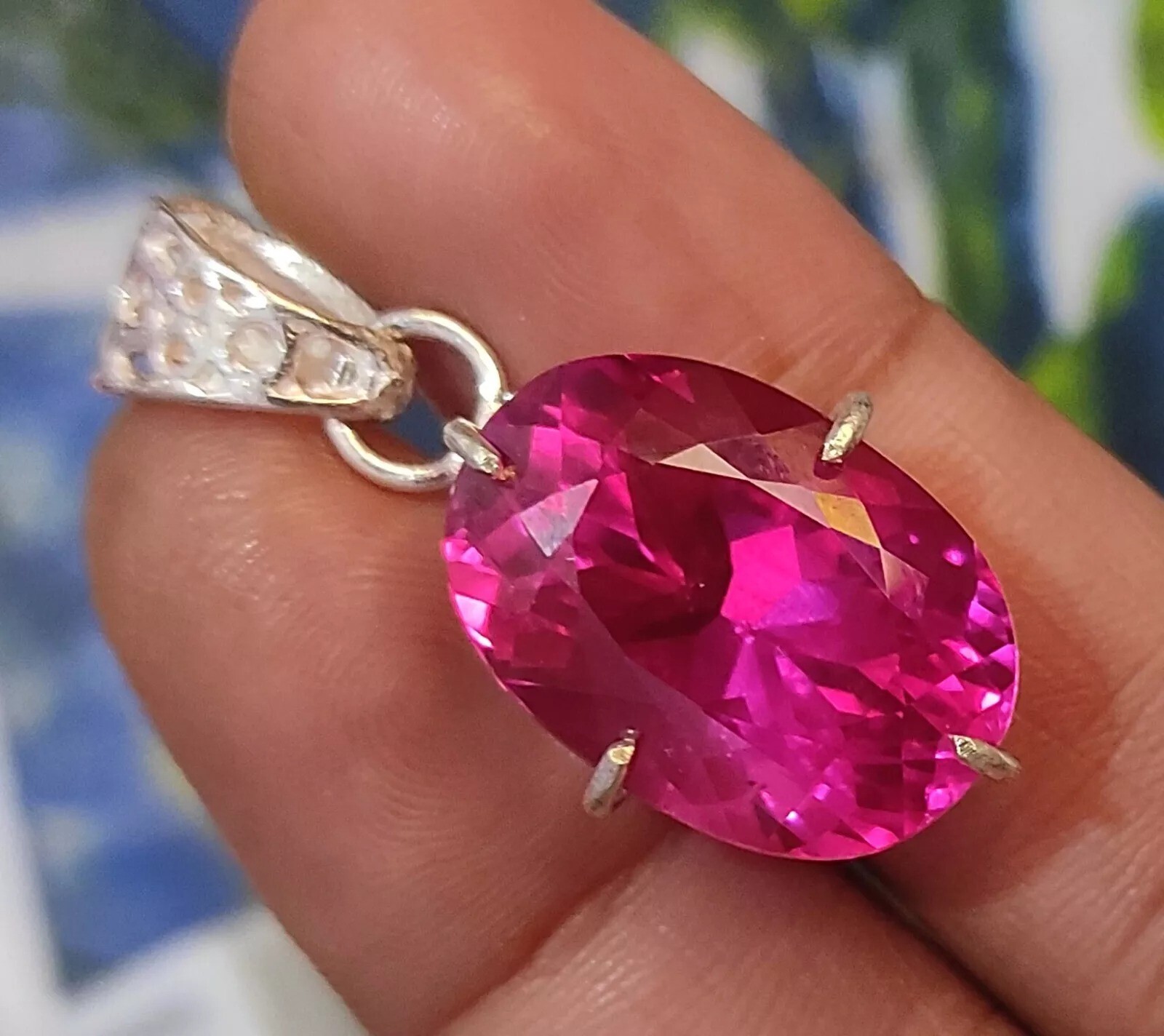 Natural Pink Queen Sapphire 925 Silver Pendant with Certified 30.45 Ct Loose Gemstone