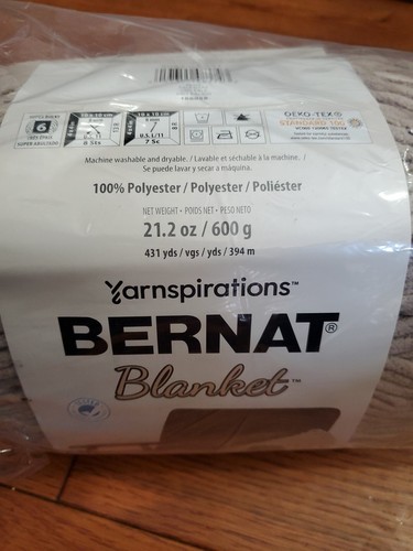 21.2oz Yarnspirations Bernat Blanket Discontinued Yarn 431 YD Pale Gray Chenille - Picture 3 of 3