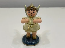 Erzgebirge collector figurine angel Hubrig 6.8 cm. Excellent Condition