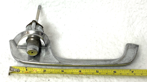 ORIGINAL 67,8,9,70,1,2?FORD F100,250 TRUCK EXTERIOR DOOR HANDLE,DRIVER SIDE,LH:) - Picture 2 of 5