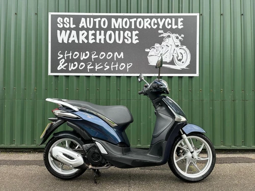 Piaggio Liberty 125 Blue 2017 Low Miles at 6500 Clean Scooter