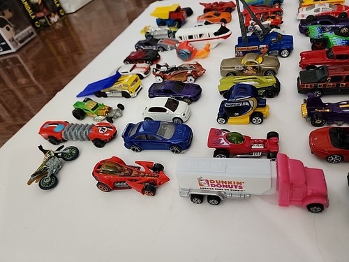 Lot Of 40 Hot Wheels Matchbox Cars / Vehicles; Unsearched Etc - Picture 11 of 17