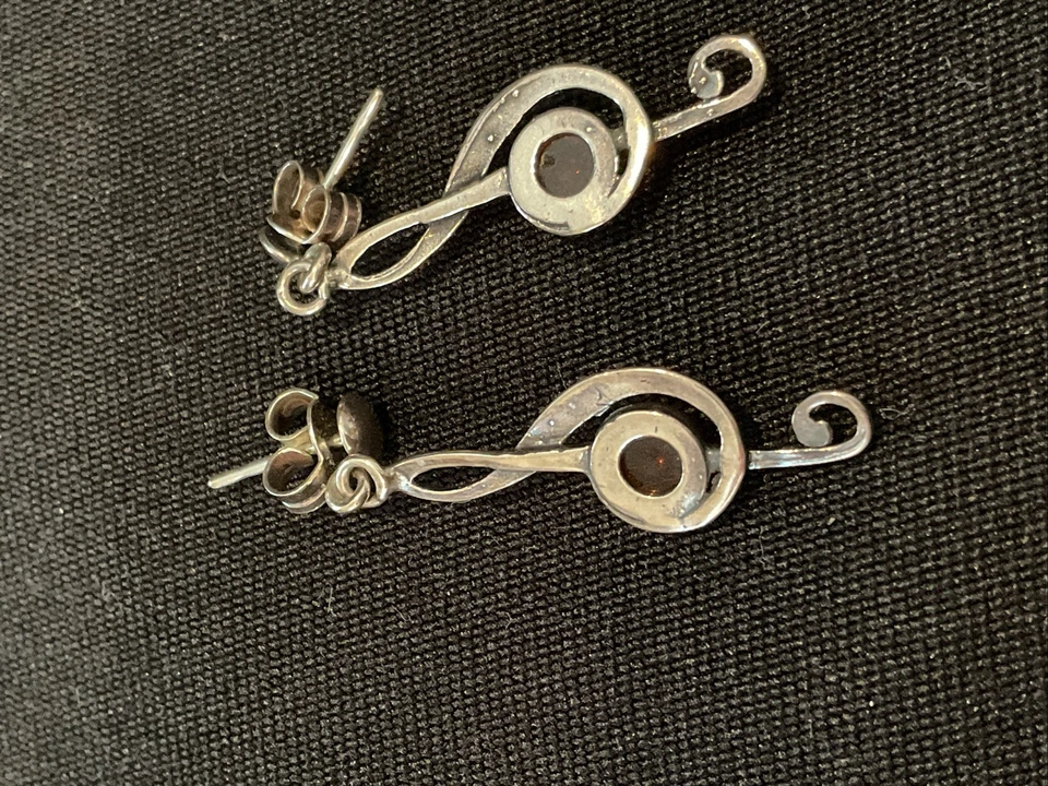 Conjunto de brinco e pingente nota musical, prata e âmbar - Imagem 4 de 4