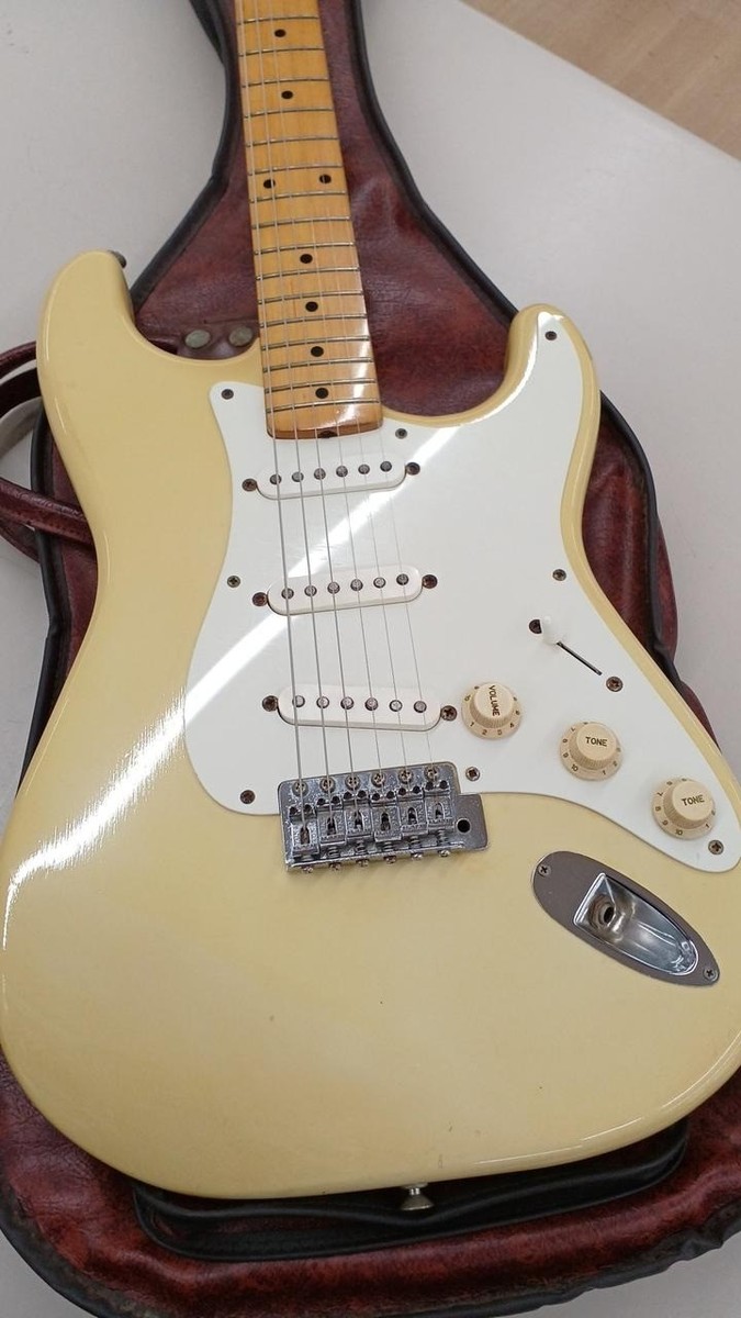 ギター TOKAI ST-60 springy sound 1980 Tokai ST60 Springy Sound Made in Japan 1980 ST Type Solid Body