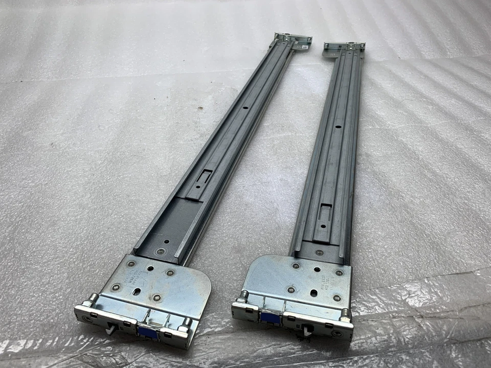 0J7H9H / 0Y8P81 Dell PowerEdge 2U B3 Left & Right B3 Server Rails R510 R515 R520 - Image 4 of 4