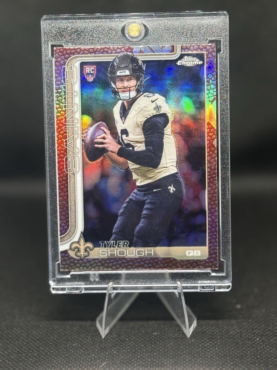 acgカード　　Legend    of     SP⭐︎11 🔥🔥2025 Topps Chrome Tyler Shough Rookie Leather Refractor #398