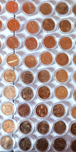 Gold Toned Quarters State Territories Individual Cases Uncirculated 116 Quarters - Picture 12 of 21