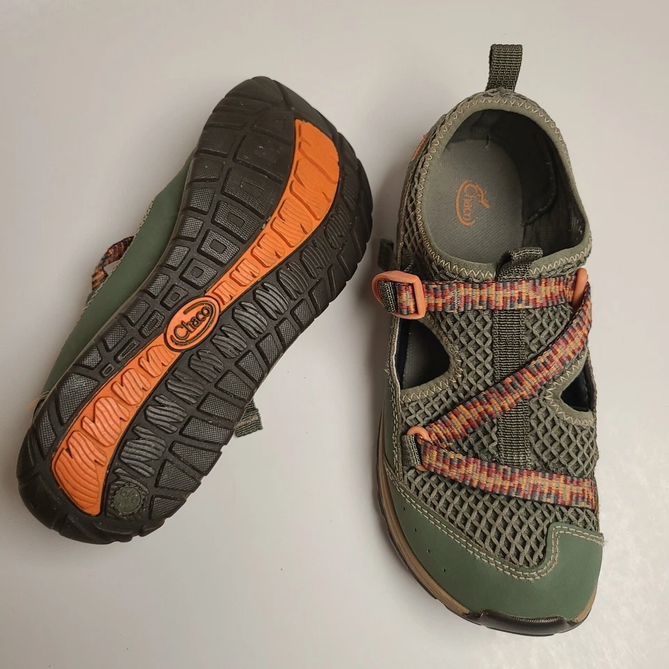CHACO Niños Zapatos Sandalia Verde Oliva Junior Malla CALZADO DE RENDIMIENTO EE. UU. 4 USADO EN EXCELENTE CONDICIÓN Foto 3 de 4