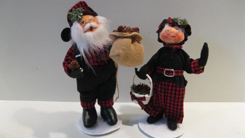 New Annalee Lot of 2 9" Winter Woods Mr & Mrs Santa Claus
