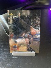 Shaq 1994 Collector's Choice Gold Foil Signature #184