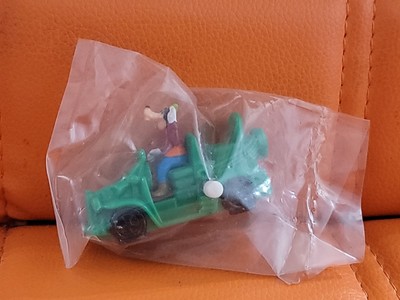 1993 Burger King Kids Meal Disney Goofy Wind Up Green Car Toon Town Toy ~ New