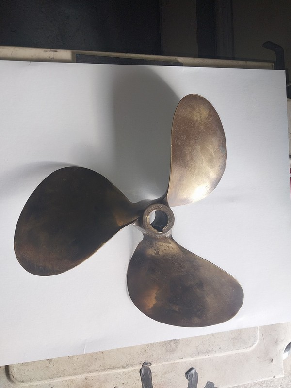 Brass Propeller from Chris Craft Right turning 12 * 12 pitch  1 In tapered Shaft