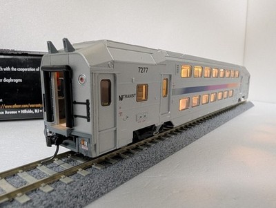 ATLAS HO Scale NJ TRANSIT Multi-Level Coach #7277 Interior Light DC #20004116