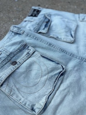 True Religion Mikey Baggy Light Wash Denim Cargo Shorts Mens Light Blue