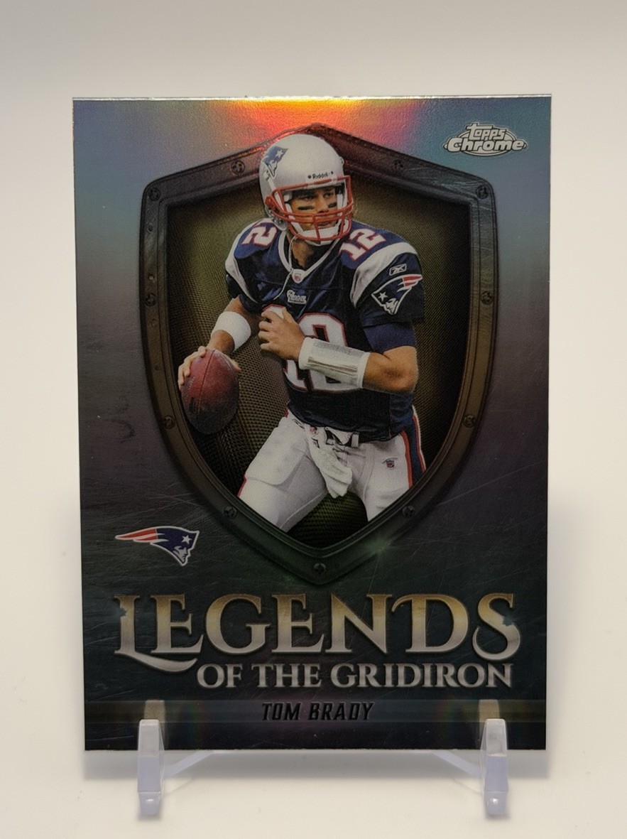 2025 Topps Chrome - Legends of the Gridiron Tom Brady #LOG-9 Refractor