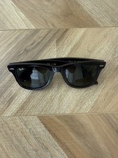 Ray-Ban Wayfarer Classic Sunglasses Black