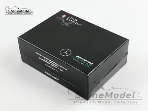 Mercedes F1 W12 #44 Lewis Hamilton Hungary GP 2021 Lonely start 1:43 MINICHAMPS - Picture 2 of 8