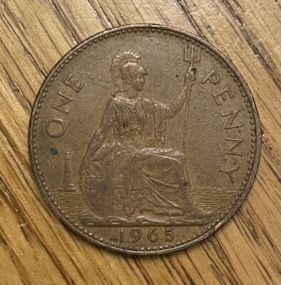 1965 ELIZABETH II DEI GRATIA REGINA F D + ONE PENNY COIN, GREAT